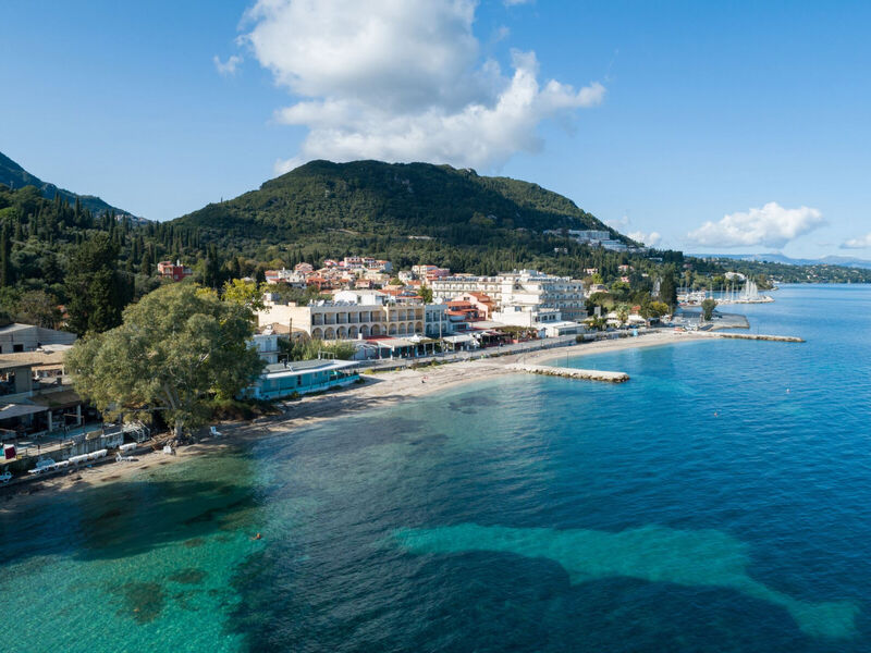 Bella Vista Beach Hotel &Amp; Studios