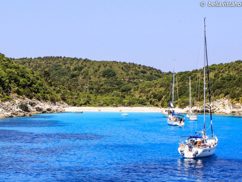 Bella Vista Beach Hotel &Amp; Studios