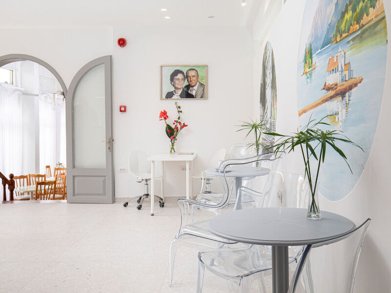 Bella Vista Beach Hotel &Amp; Studios