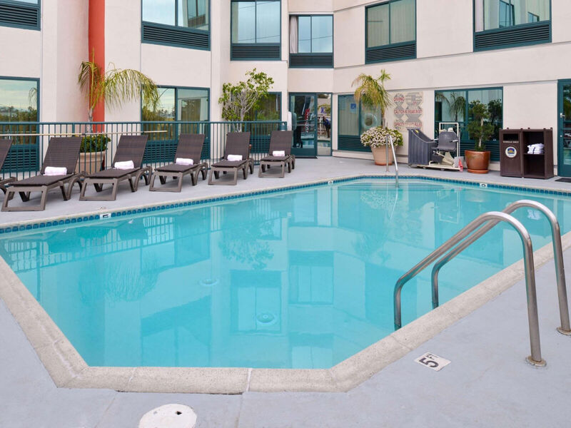 Best Western Suites Hotel