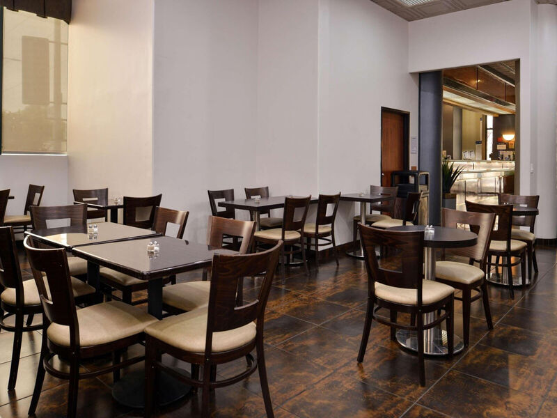 Best Western Suites Hotel