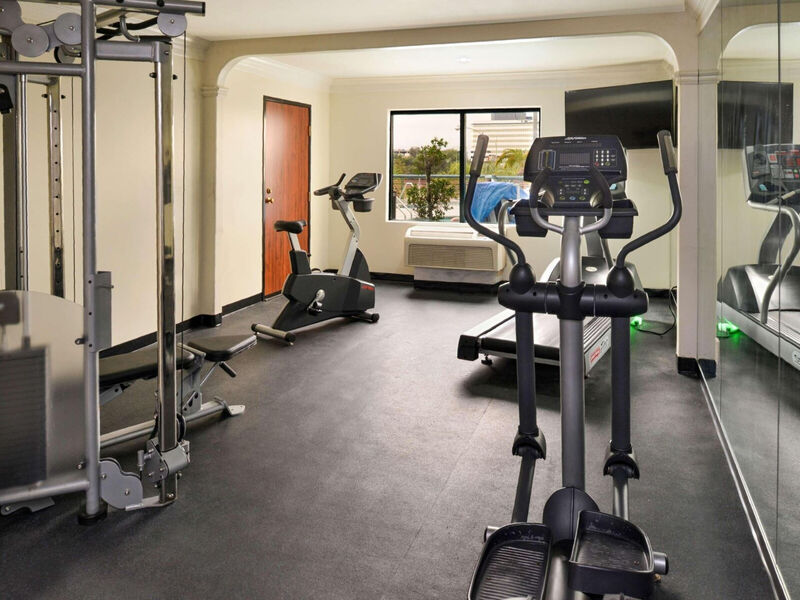 Best Western Suites Hotel