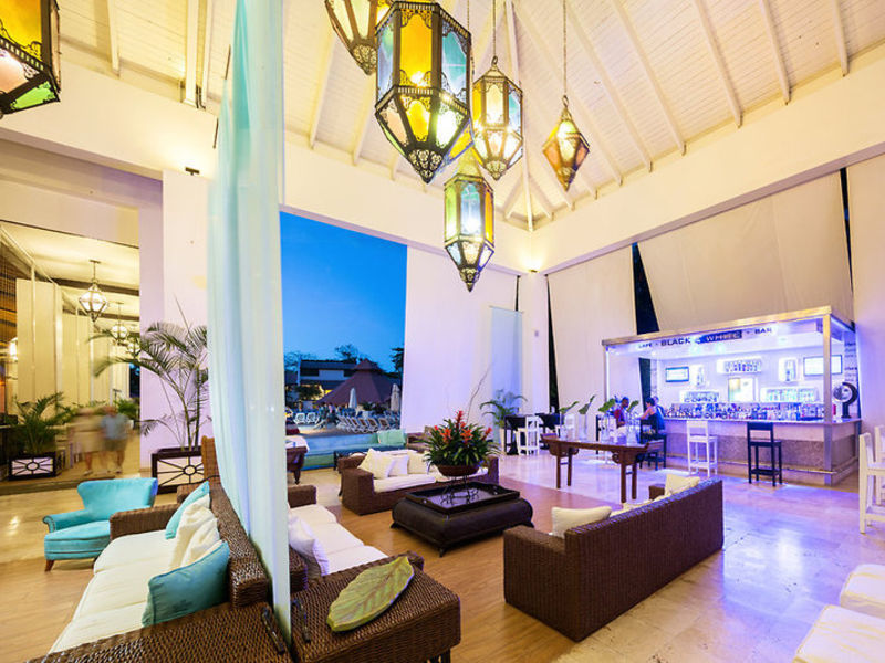 Blue Bay Villas Doradas Beach