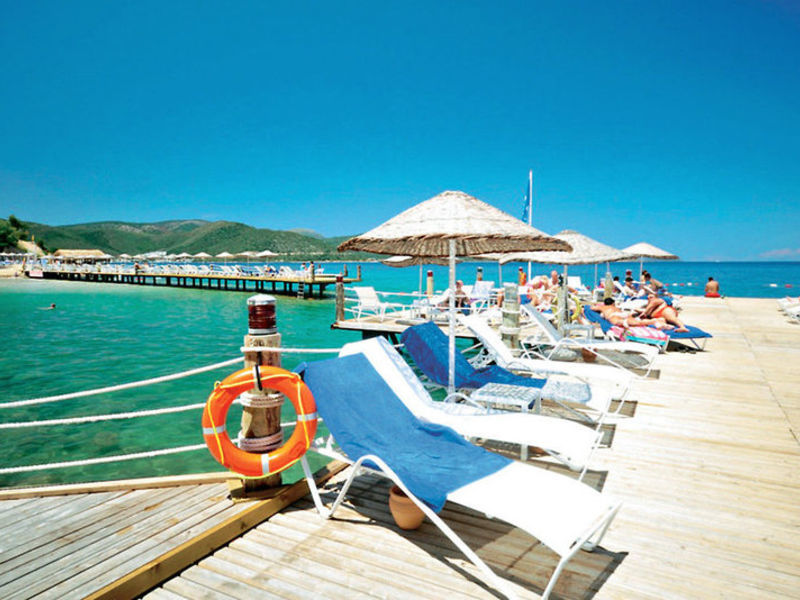 Blue Dreams Resort