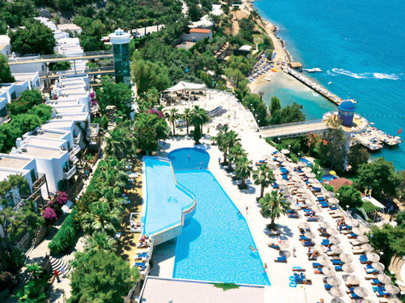 Blue Dreams Resort