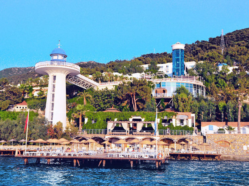 Blue Dreams Resort
