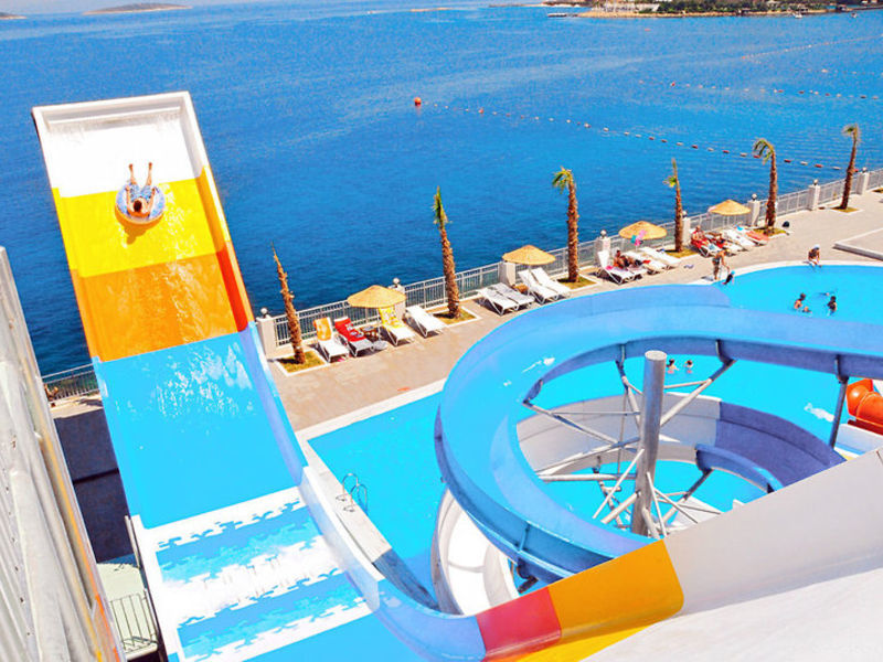 Blue Dreams Resort