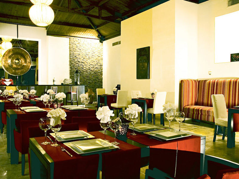 bluebay villas doradas