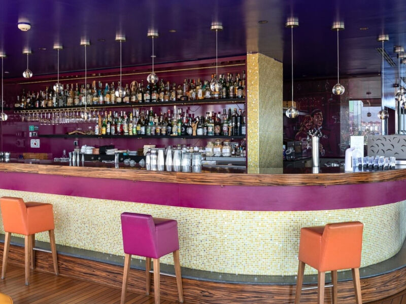 Bohemia Suites &Amp; Spa