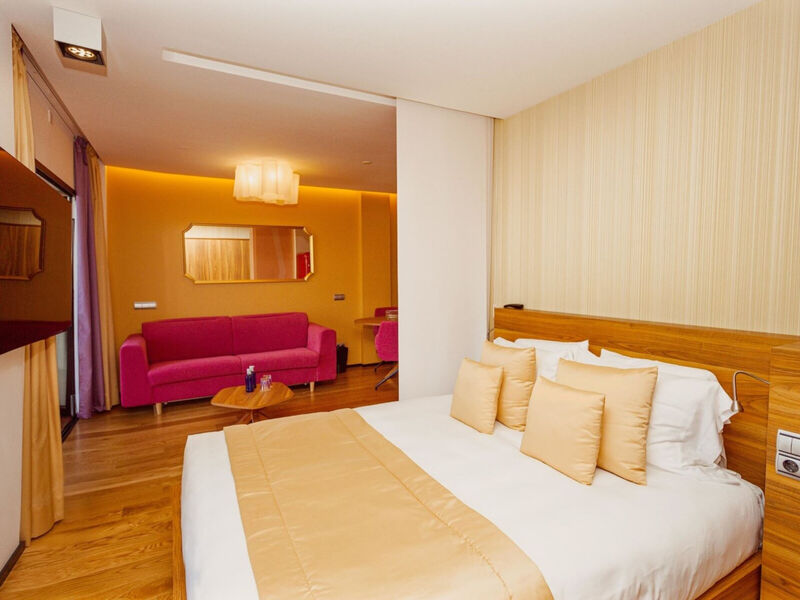 Bohemia Suites &Amp; Spa