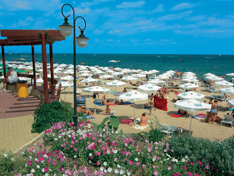 Bonita Beach, Hotel