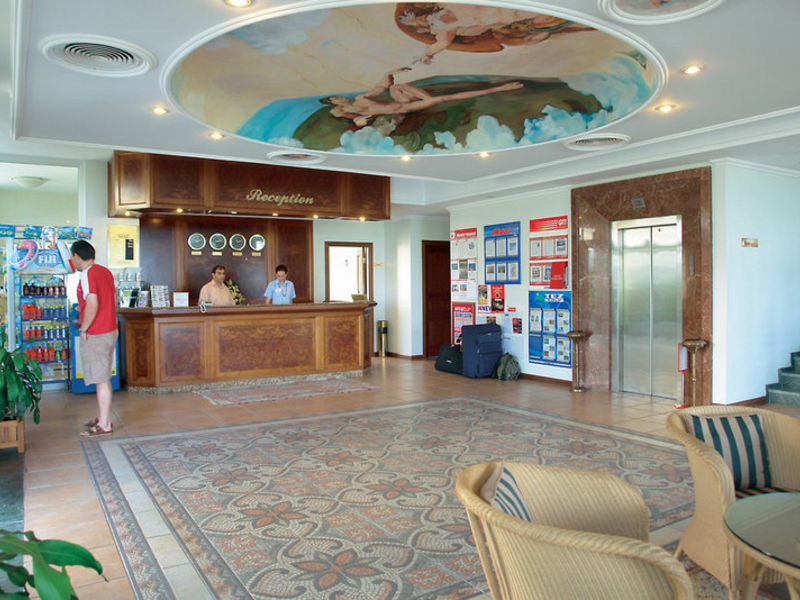 Butik Antik & Garden Hotel