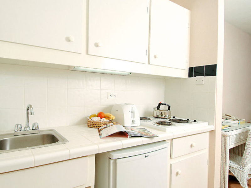 Butterfly Beach Hotel