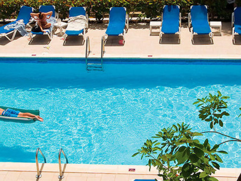 Butterfly Beach Hotel