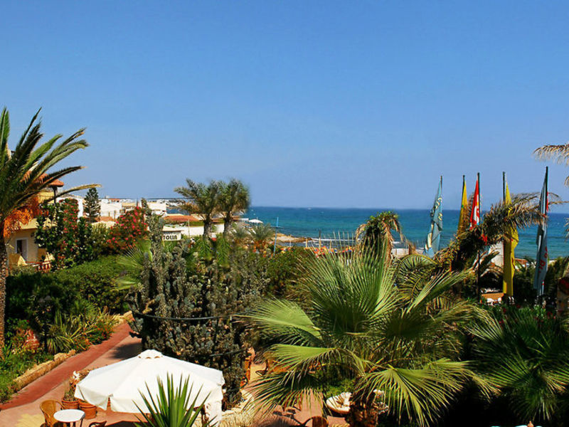 Cactus Beach