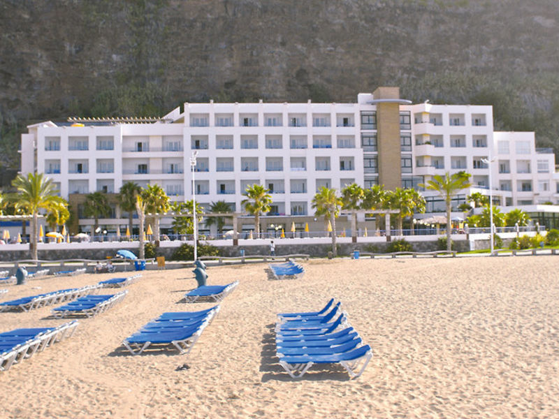Calheta Beach