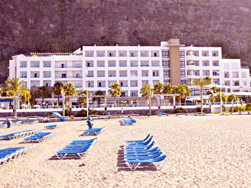 Calheta Beach