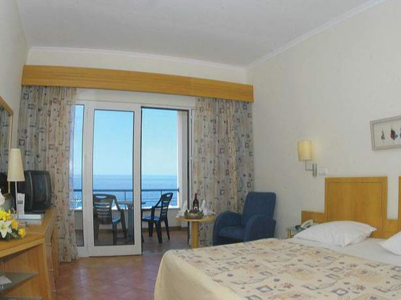 Calheta Beach Hotel