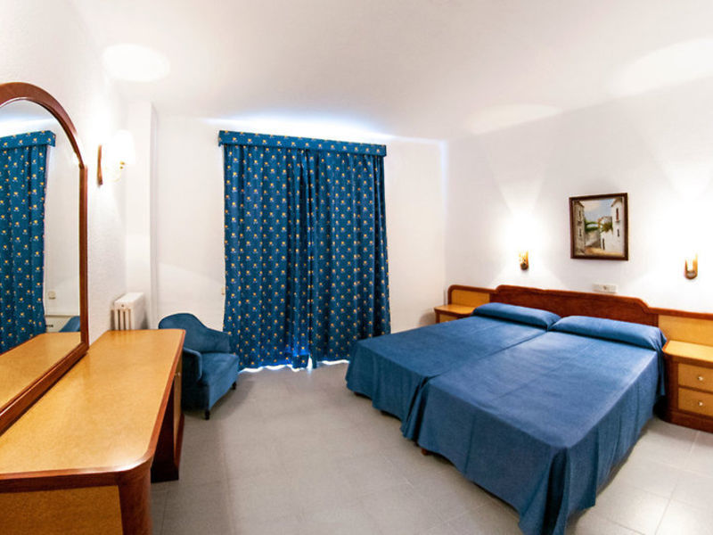 Calma Hotel