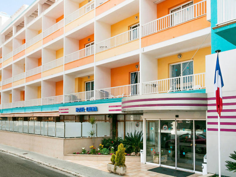 Calma Hotel