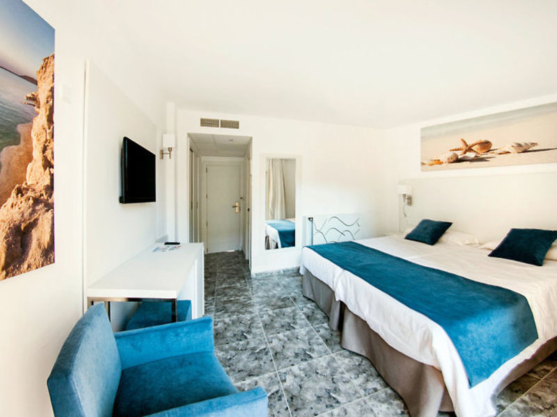 Calma Hotel