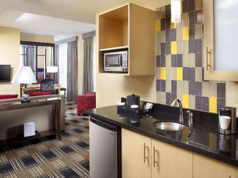 Cambria Hotel Miami Airport - Blue Lagoon