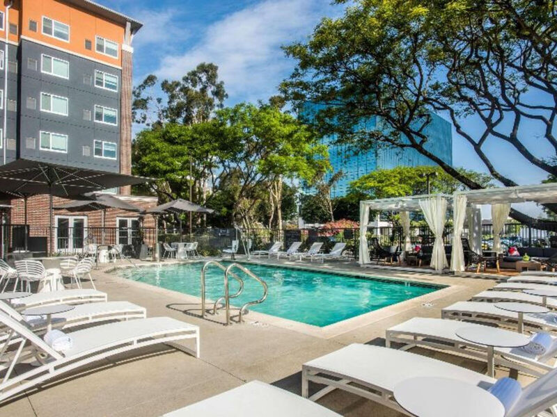Cambria Suites Lax