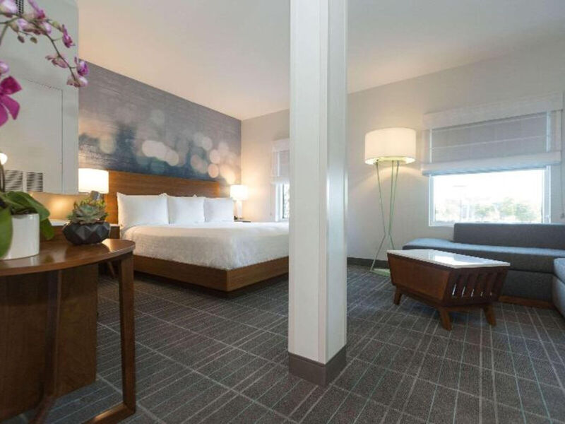 Cambria Suites Lax