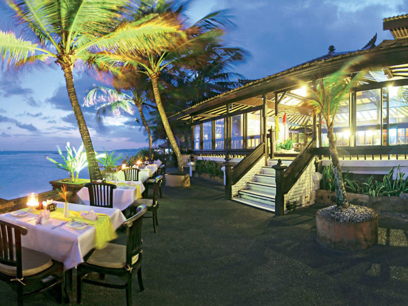 Candi Beach Cottages