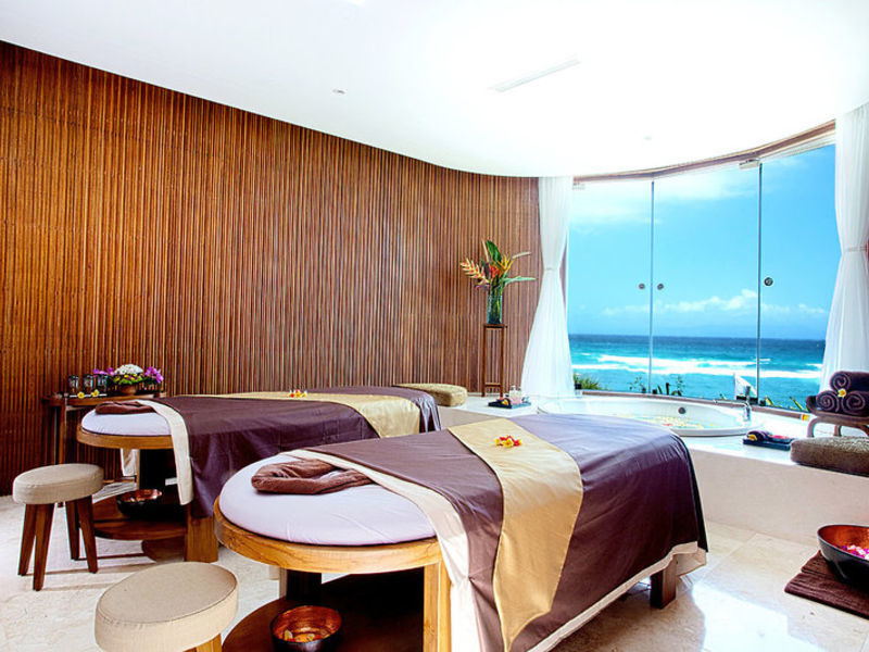 Candi Beach Cottages