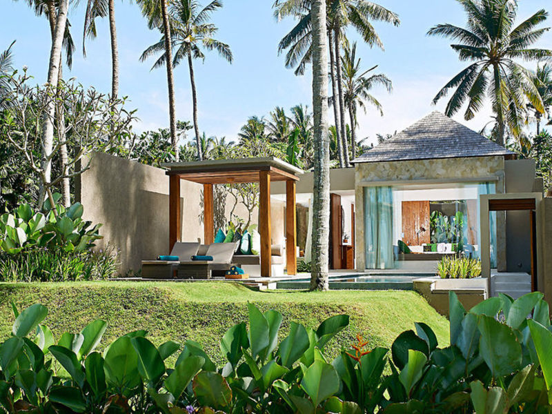 Candi Beach Cottages