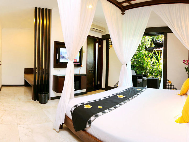 Candi Beach Cottages