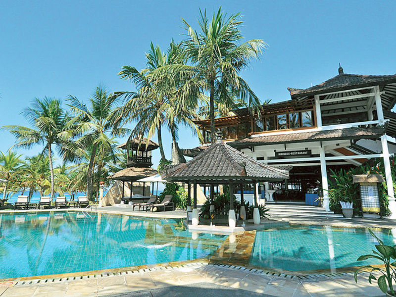 Candi Beach Cottages