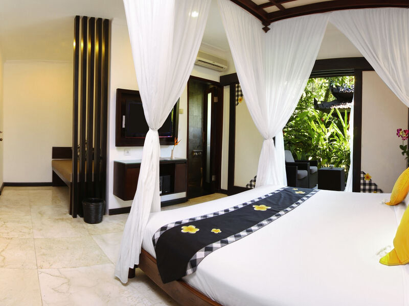 Candi Beach Resort &Amp;Spa