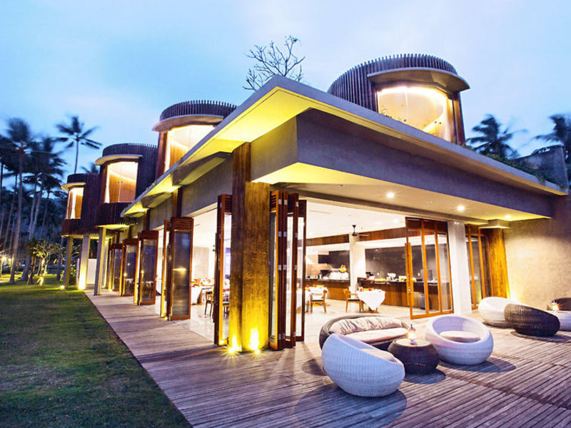 Candi Beach Resort & Spa