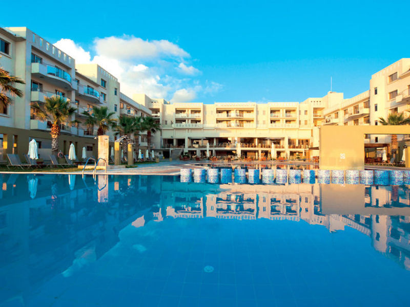 Capital Coast Resort & SPA