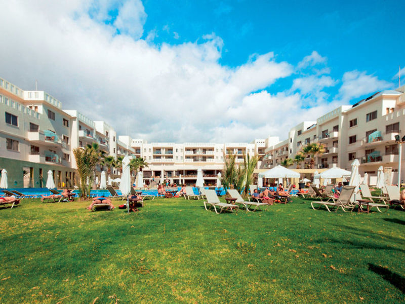 Capital Coast Resort & SPA