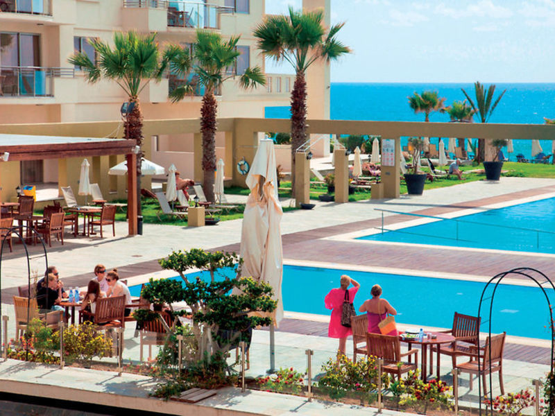 Capital Coast Resort & SPA