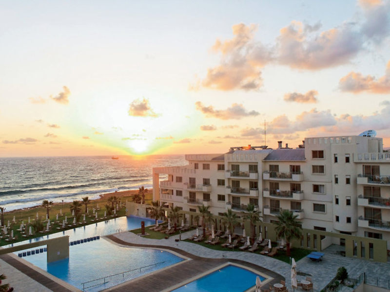 Capital Coast Resort & SPA