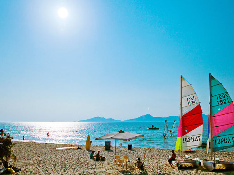 Caravia Beach, Typ BU