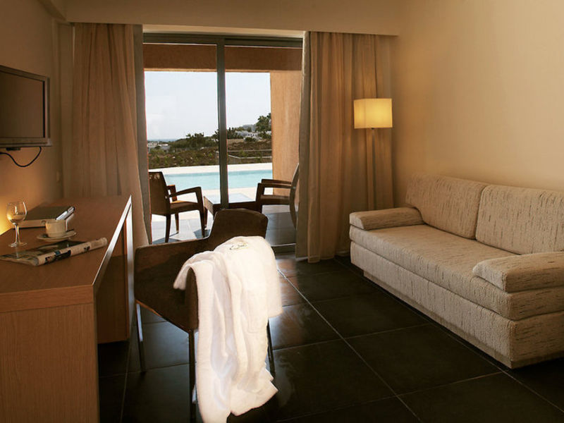 Carda Beach Hotel