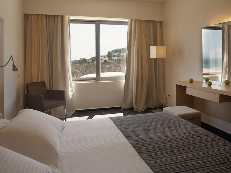 Carda Beach Hotel