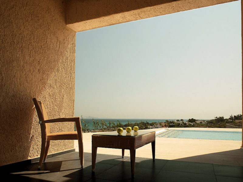 Carda Beach Hotel