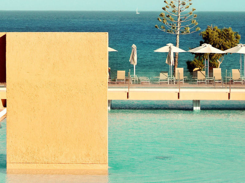 Carda Beach Hotel