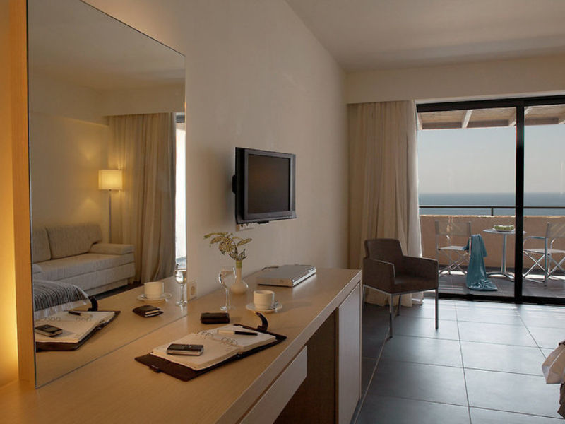 Carda Beach Hotel