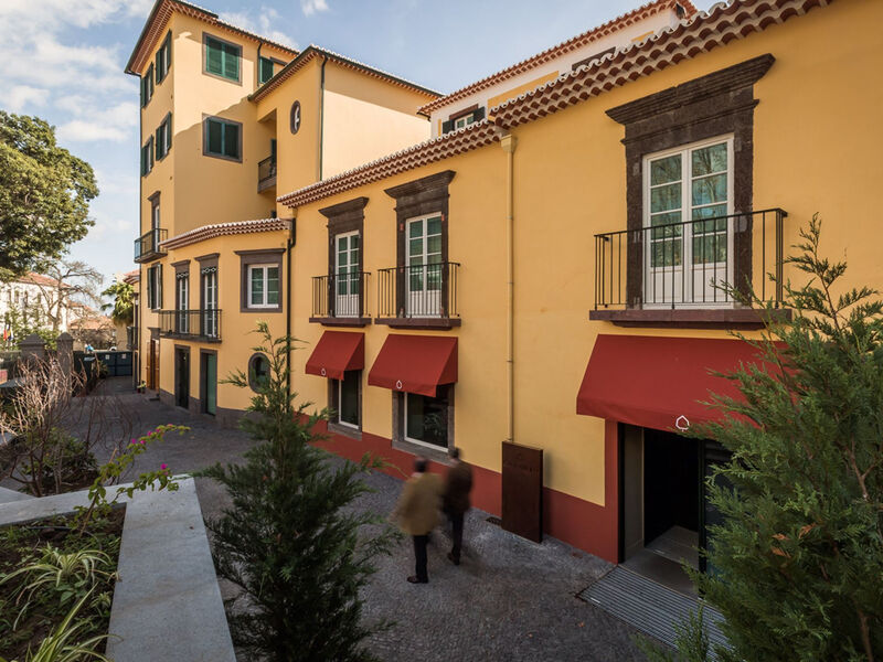 Castanheiro Boutique Hotel