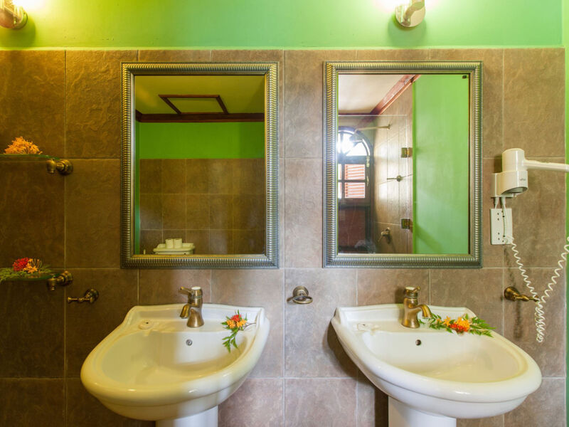 Castello Beach Hotel