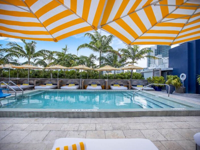 Catalina Hotel