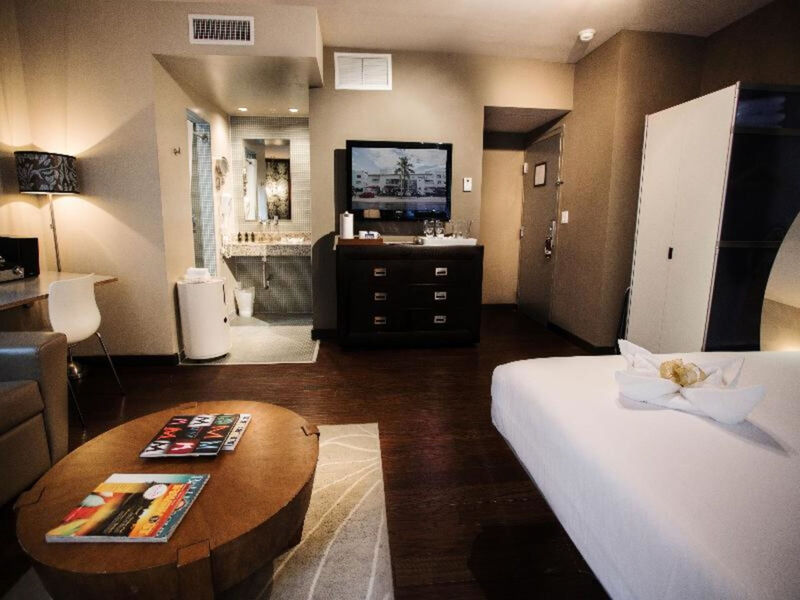 Catalina Hotel