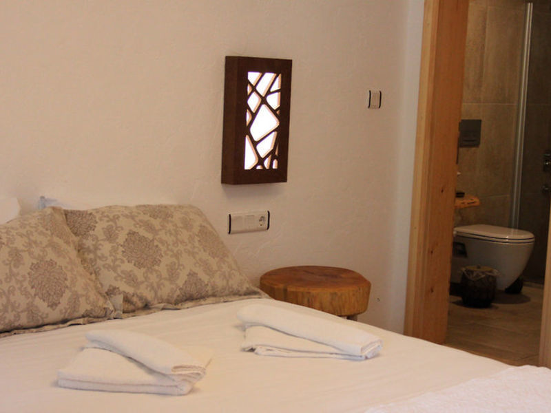 Ceneviz Hotel